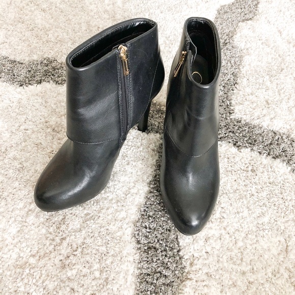 Jessica Simpson Bootie Heels - Picture 1 of 3